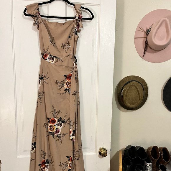 Off The Shoulder Boho Maxi Dress - Picture 1 of 7